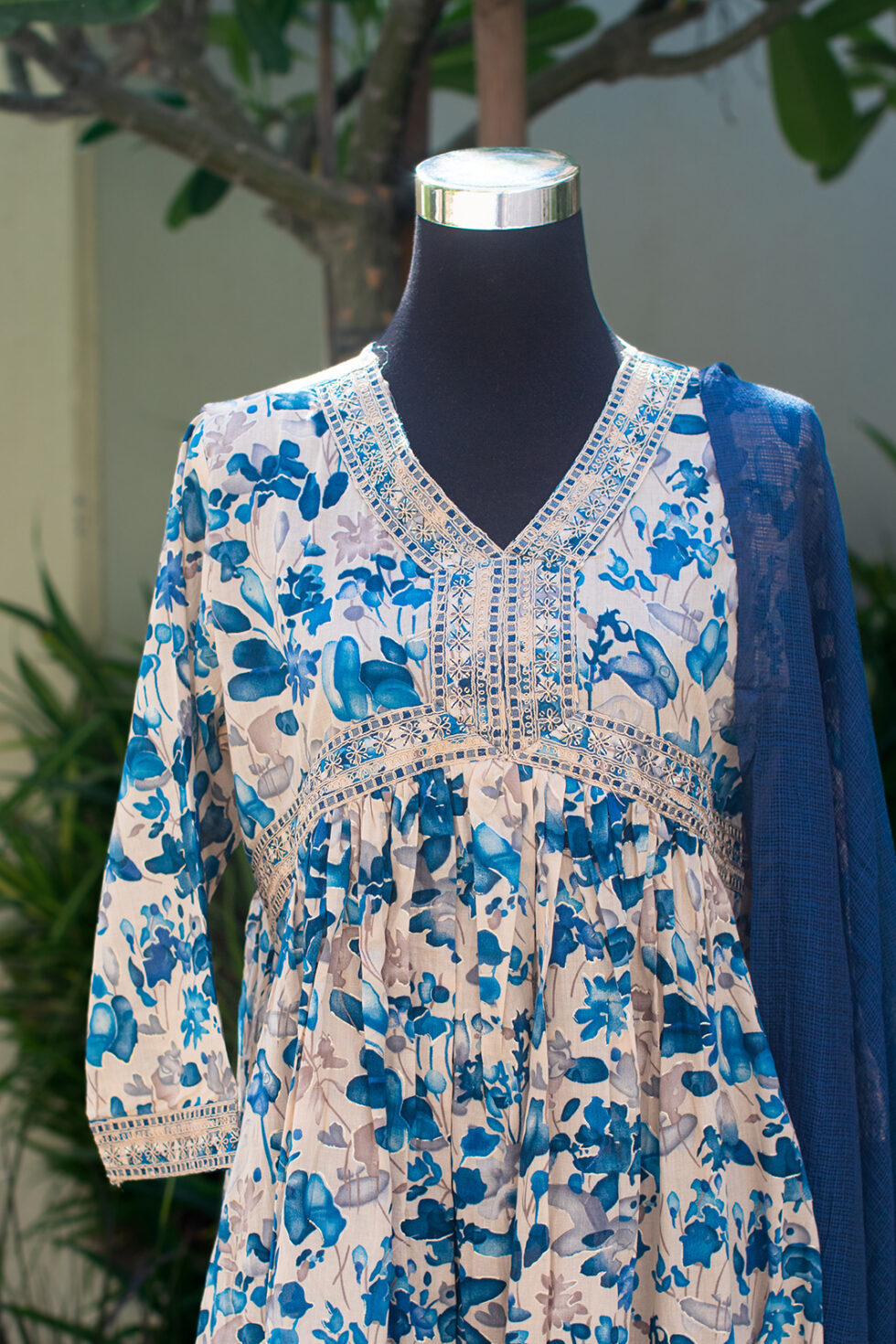 Blue Floral Nyra suit